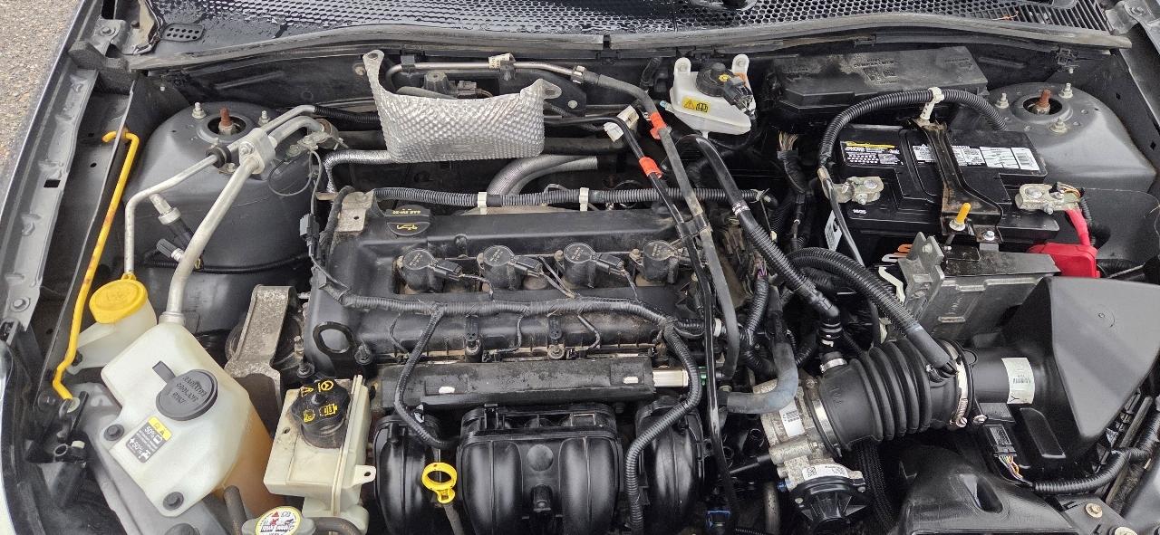 Ford Focus SEL Sedan 2010