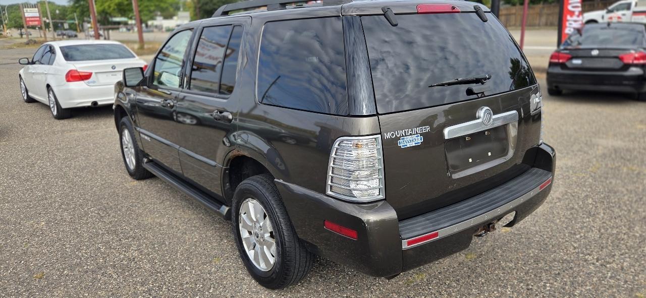 Mercury Mountaineer Base 4.0L AWD 2008