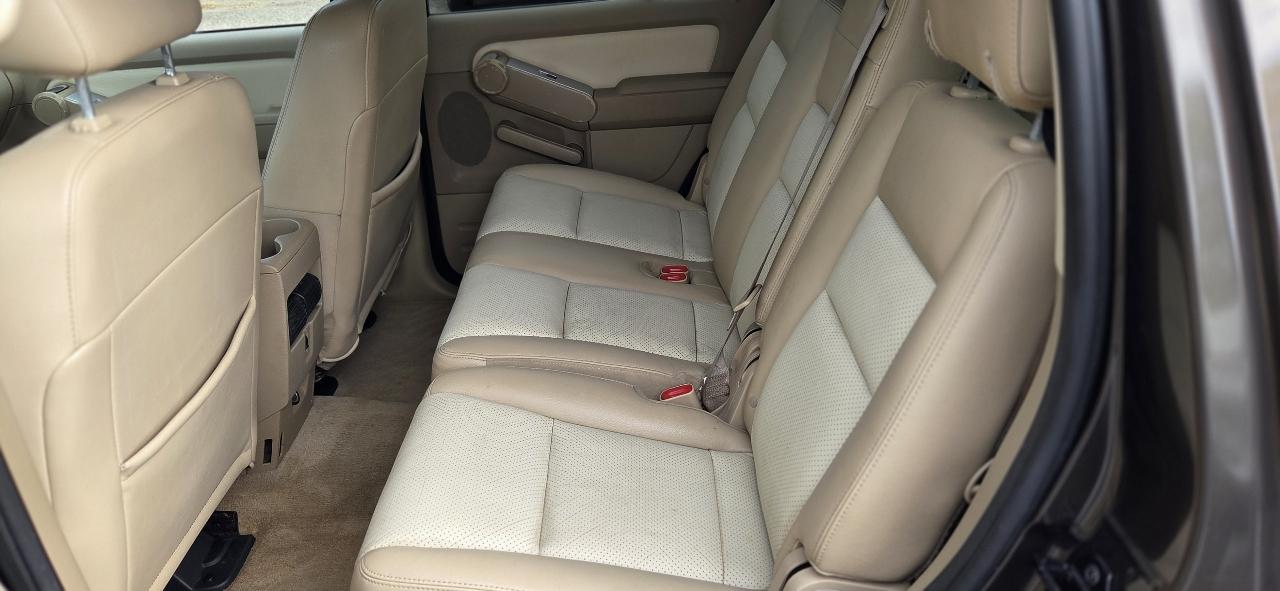 Mercury Mountaineer Base 4.0L AWD 2008