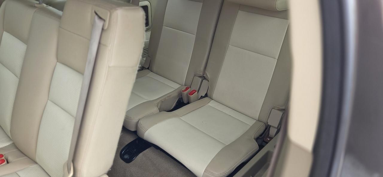 Mercury Mountaineer Base 4.0L AWD 2008