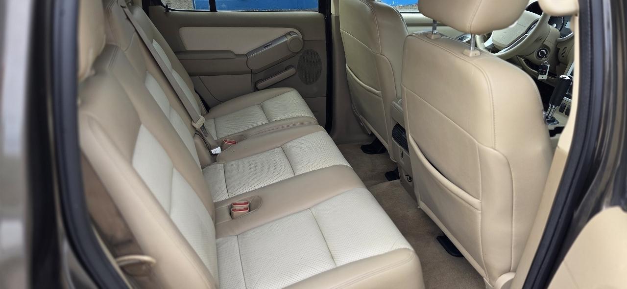 Mercury Mountaineer Base 4.0L AWD 2008