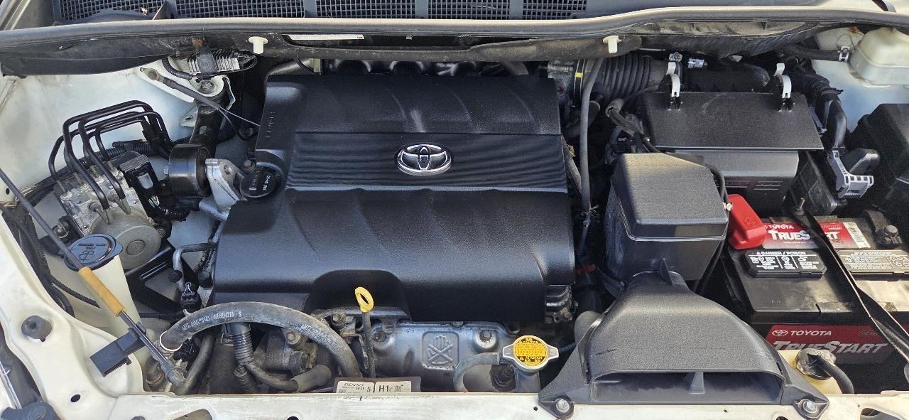 Toyota Sienna LE FWD 8-Passenger V6 2014