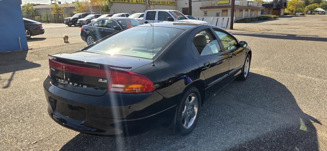 Dodge Intrepid photo 3