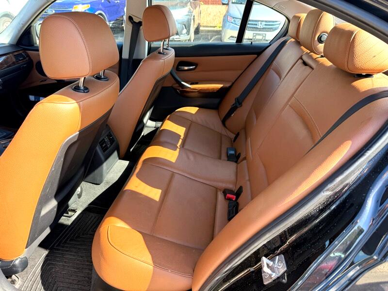 BMW 3-Series 328i xDrive SA 2011