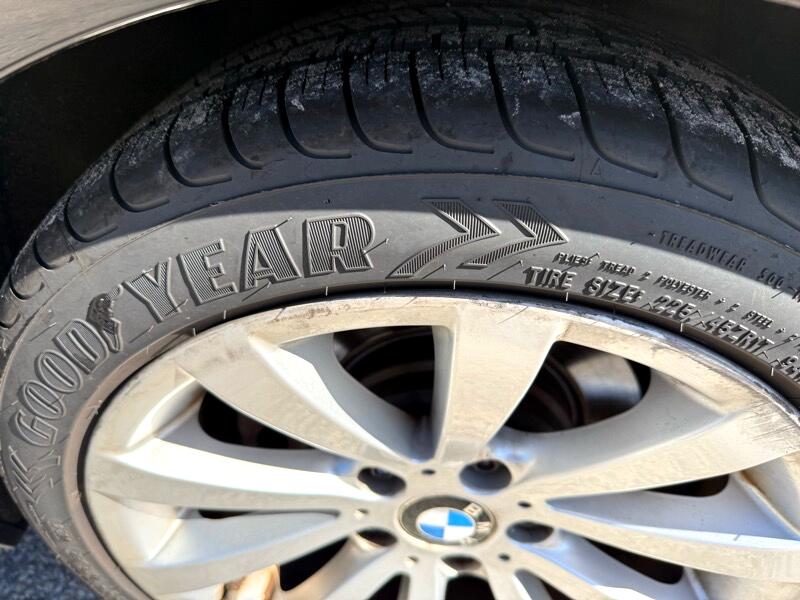 BMW 3-Series 328i xDrive SA 2011