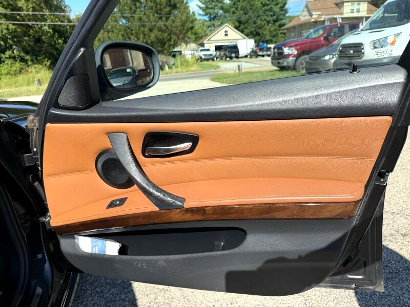 BMW 3-Series 328i xDrive SA 2011