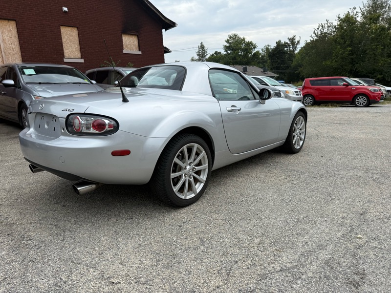 Mazda MX-5 Miata Touring Power Retractable Hardtop 2008