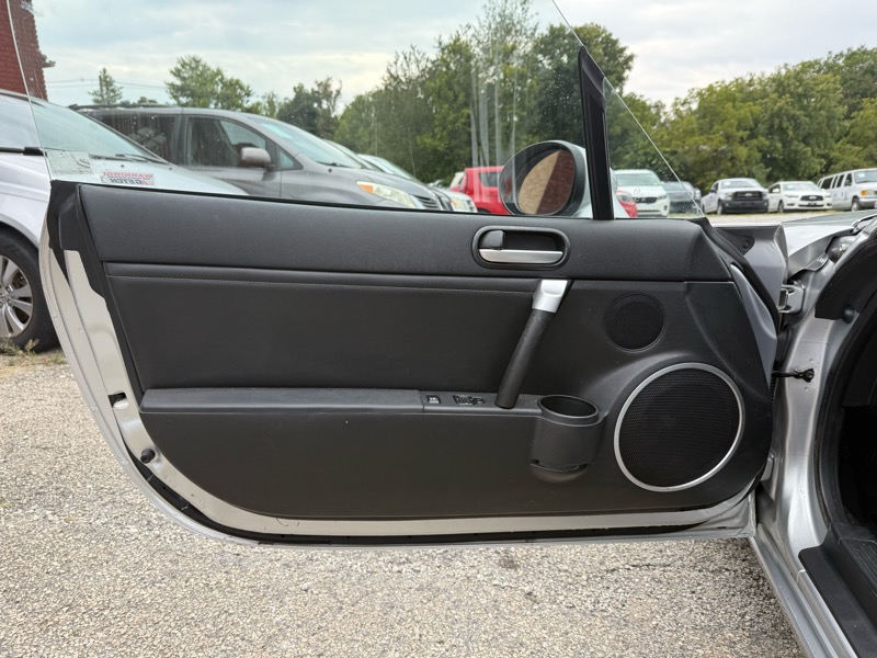 Mazda MX-5 Miata Touring Power Retractable Hardtop 2008