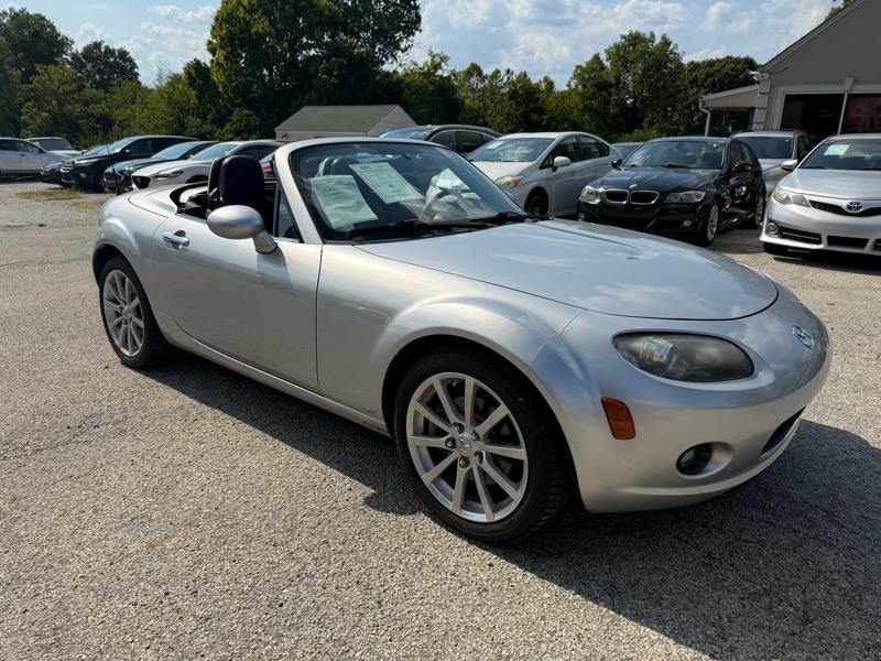 Mazda MX-5 Miata Touring Power Retractable Hardtop 2008