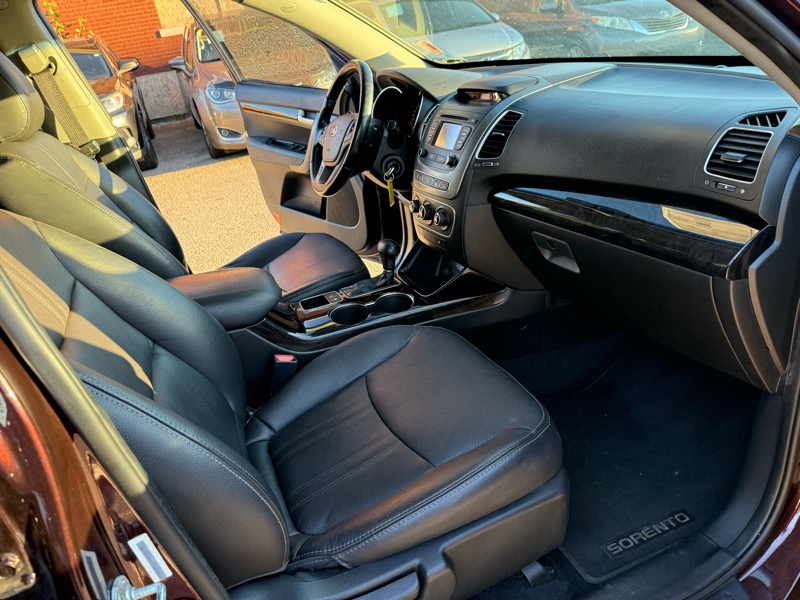 Kia Sorento LX 2WD 2015