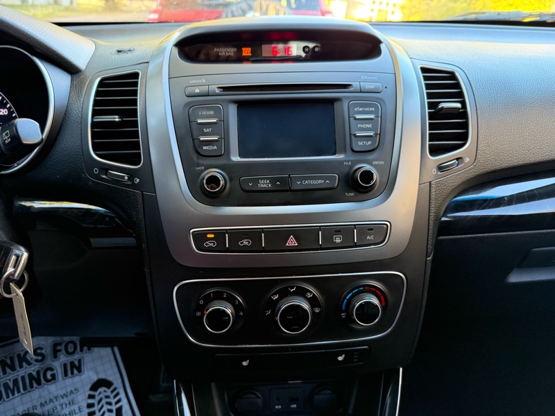 Kia Sorento LX 2WD 2015