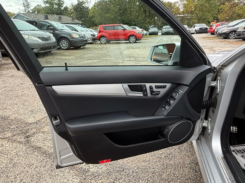 Mercedes-Benz C-Class C300 4MATIC Sport Sedan 2013