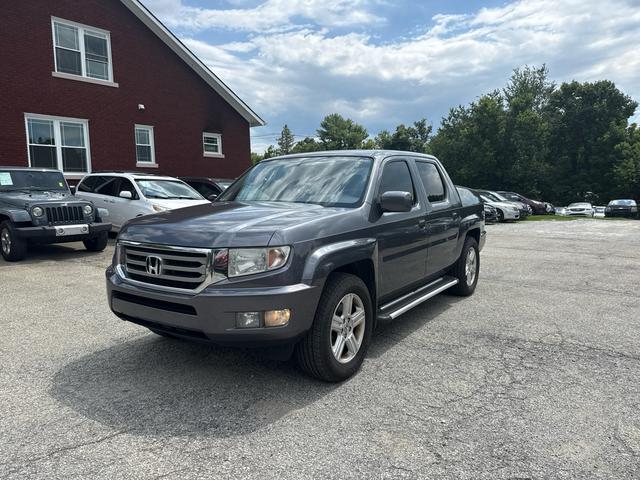 Gray 2014 Honda Ridgeline Pickup Truck Four-Wheel Drive 6-Speed Automatic