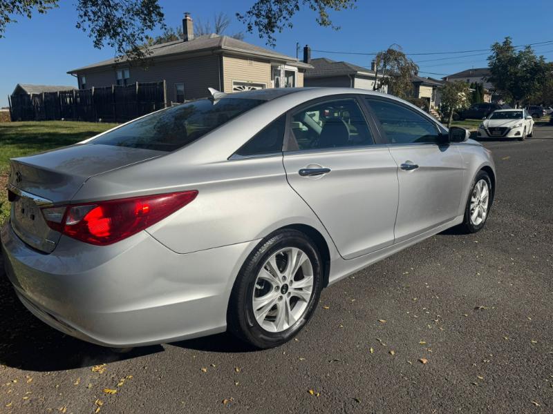 Hyundai Sonata Limited Auto 2011 Hyundai Sonata Limited Auto 2011