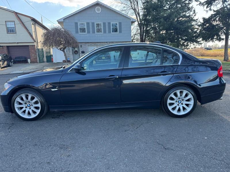 BMW 3-Series 330xi Sedan 2006