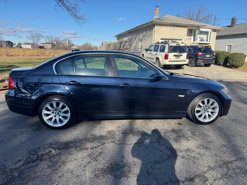 BMW 3-Series 330xi Sedan 2006