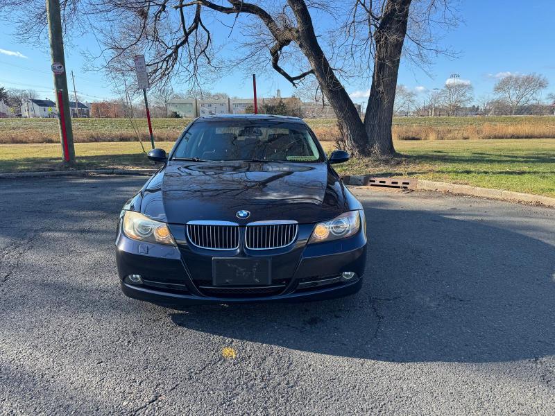 BMW 3-Series 330xi Sedan 2006
