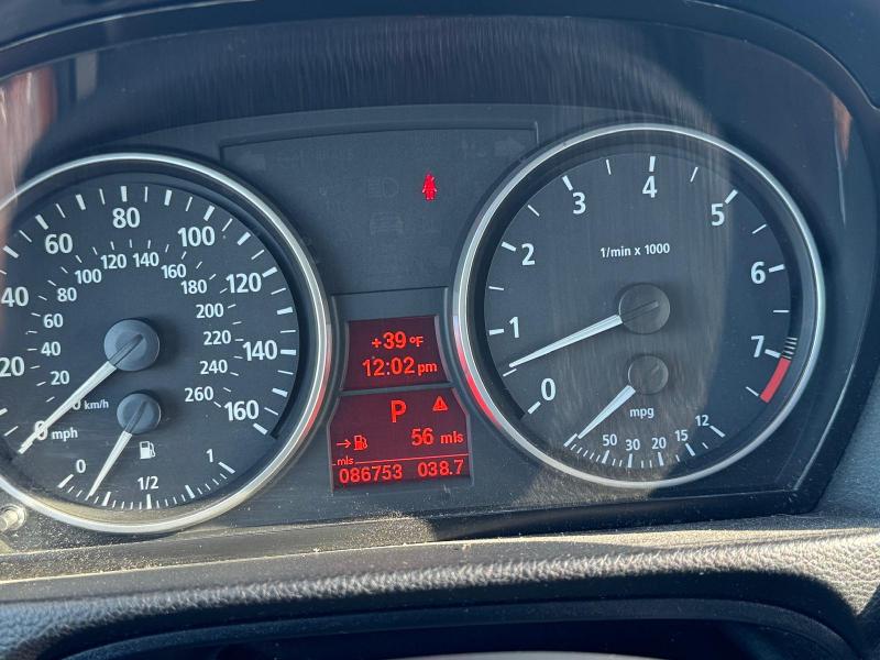 BMW 3-Series 330xi Sedan 2006