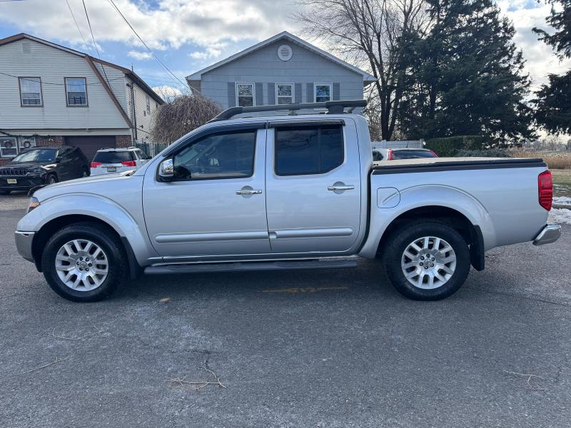 Nissan Frontier SL Crew Cab 4WD 2012