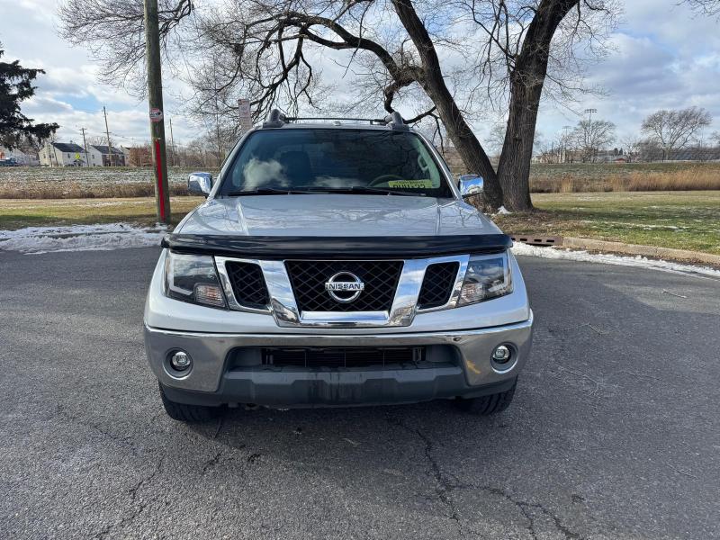 Nissan Frontier SL Crew Cab 4WD 2012
