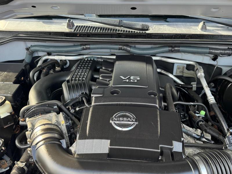 Nissan Frontier SL Crew Cab 4WD 2012