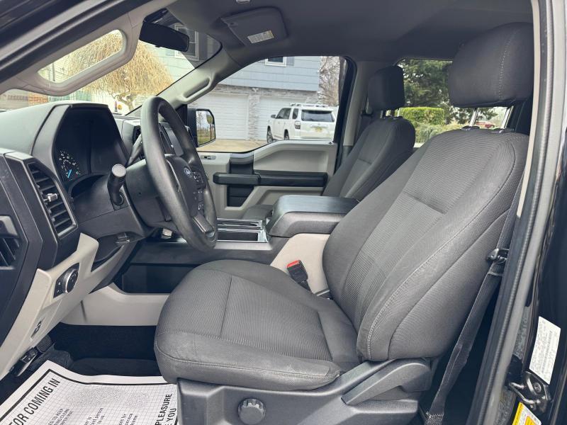 Ford F-150 4WD Reg Cab 126" STX 2018