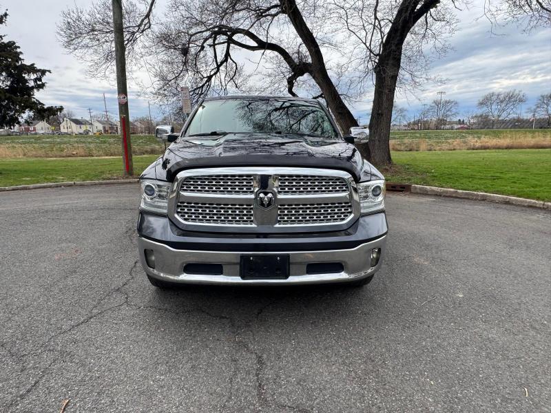 RAM 1500 Laramie Crew Cab SWB 4WD 2014