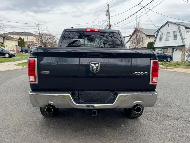 RAM 1500 Laramie Crew Cab SWB 4WD 2014