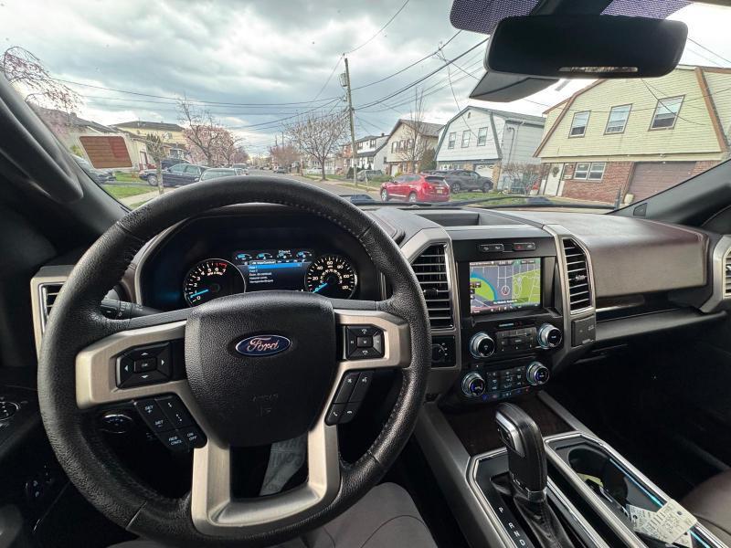 Ford F-150 4WD SuperCrew 145" Platinum 2015