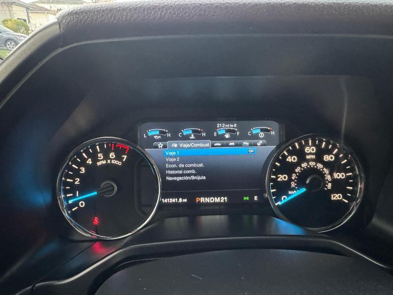 Ford F-150 4WD SuperCrew 145" Platinum 2015