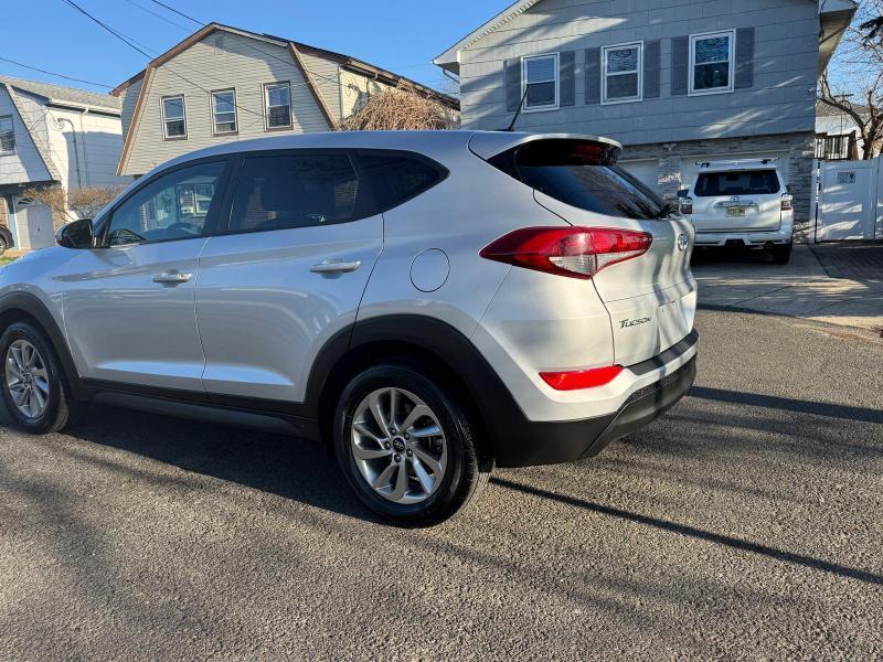 Hyundai Tucson SE 2017