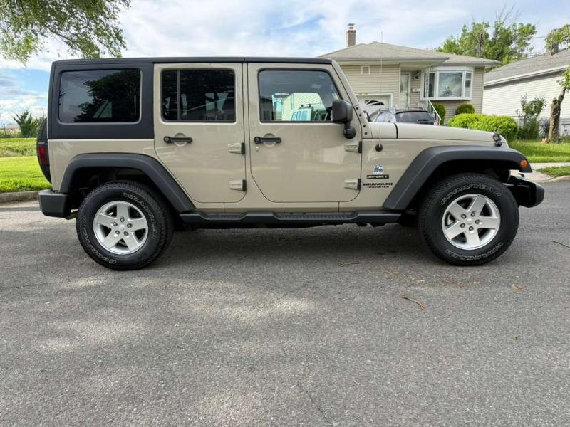 Jeep Wrangler Unlimited Sport 4WD 2017