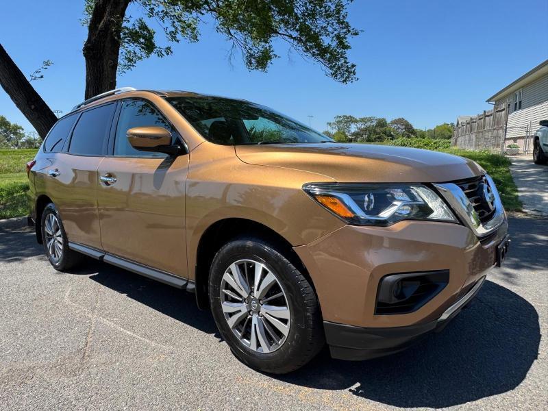 Nissan Pathfinder Platinum 4WD 2017