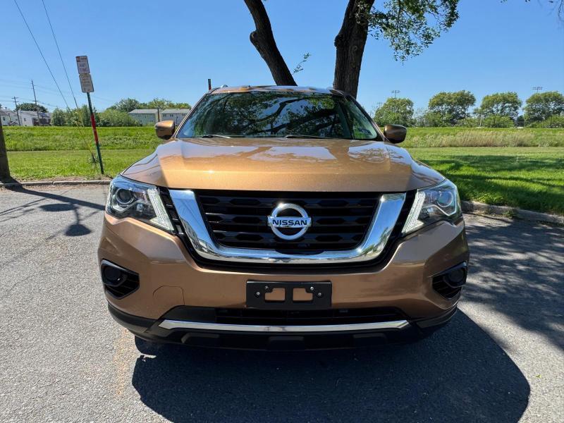Nissan Pathfinder Platinum 4WD 2017