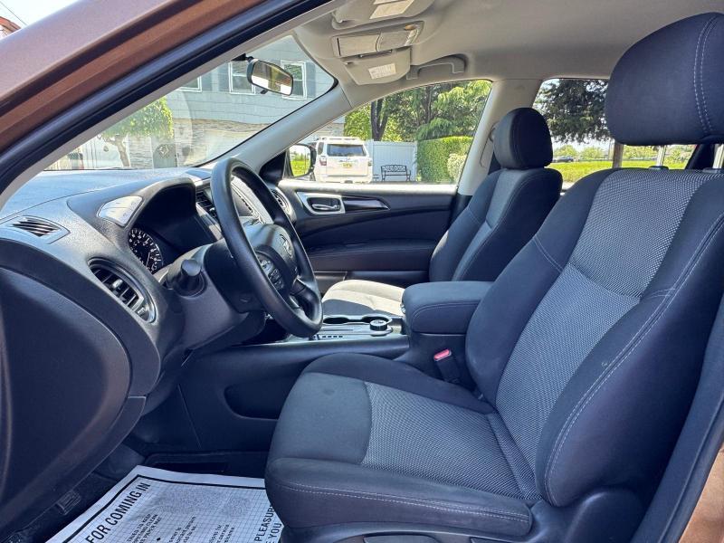 Nissan Pathfinder Platinum 4WD 2017
