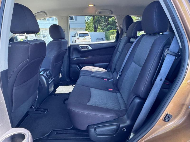 Nissan Pathfinder Platinum 4WD 2017