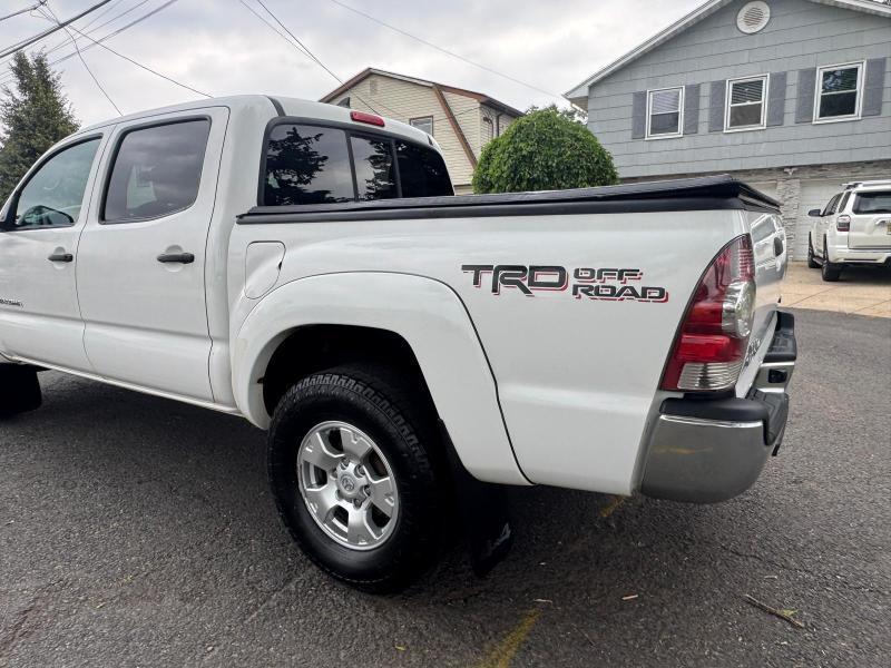 Toyota Tacoma Double Cab V6 5AT 4WD 2014