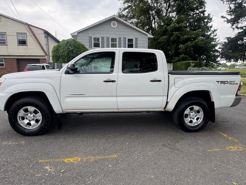 Toyota Tacoma Double Cab V6 5AT 4WD 2014