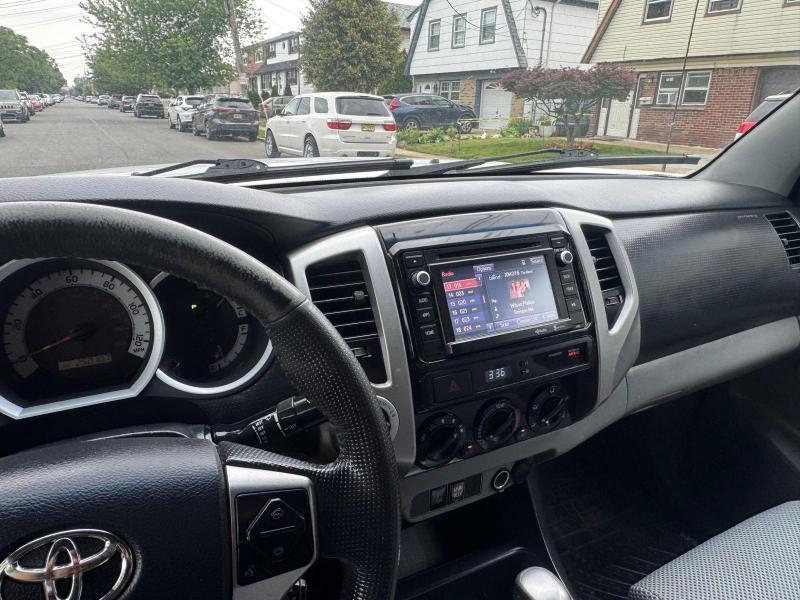 Toyota Tacoma Double Cab V6 5AT 4WD 2014