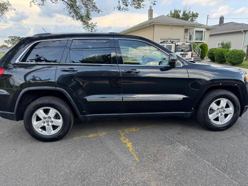 Jeep Grand Cherokee Laredo 4WD 2012