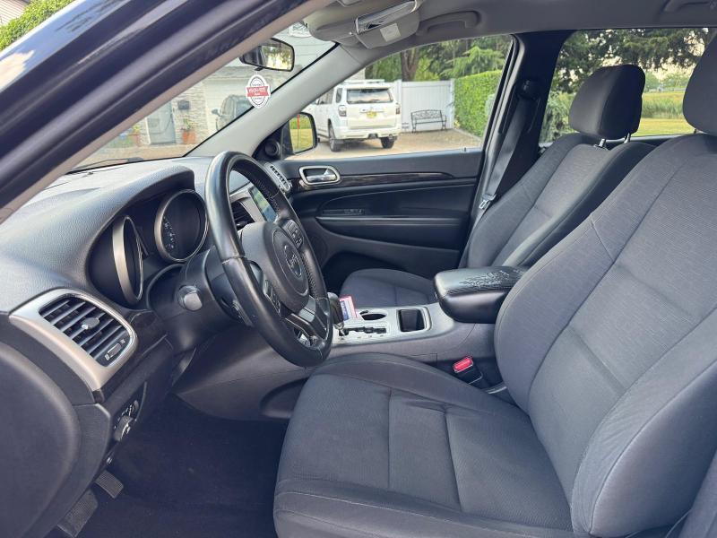 Jeep Grand Cherokee Laredo 4WD 2012
