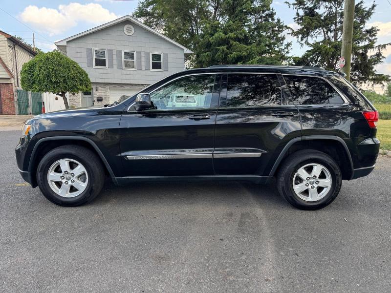 Jeep Grand Cherokee Laredo 4WD 2012