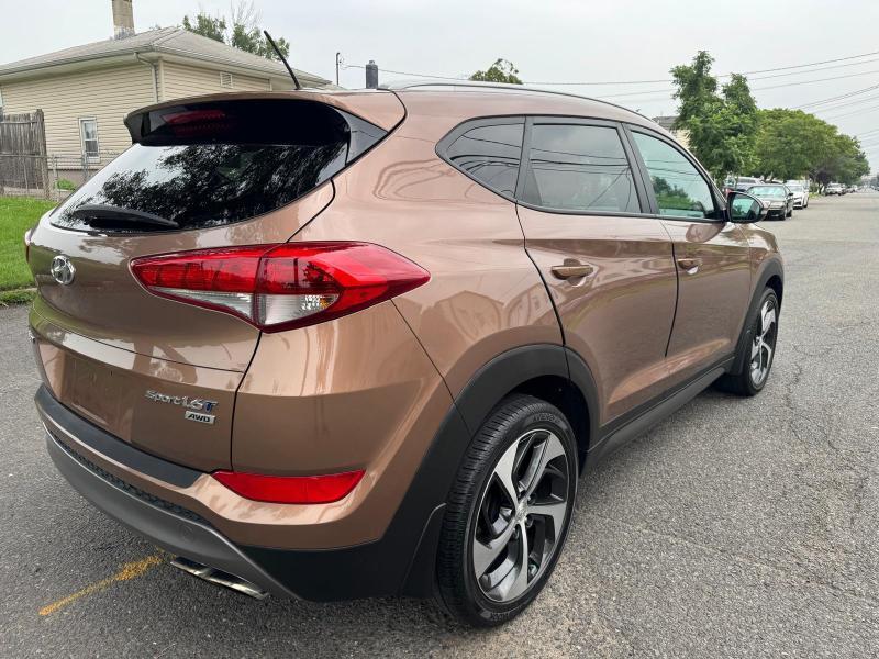 Hyundai Tucson Eco AWD 2016