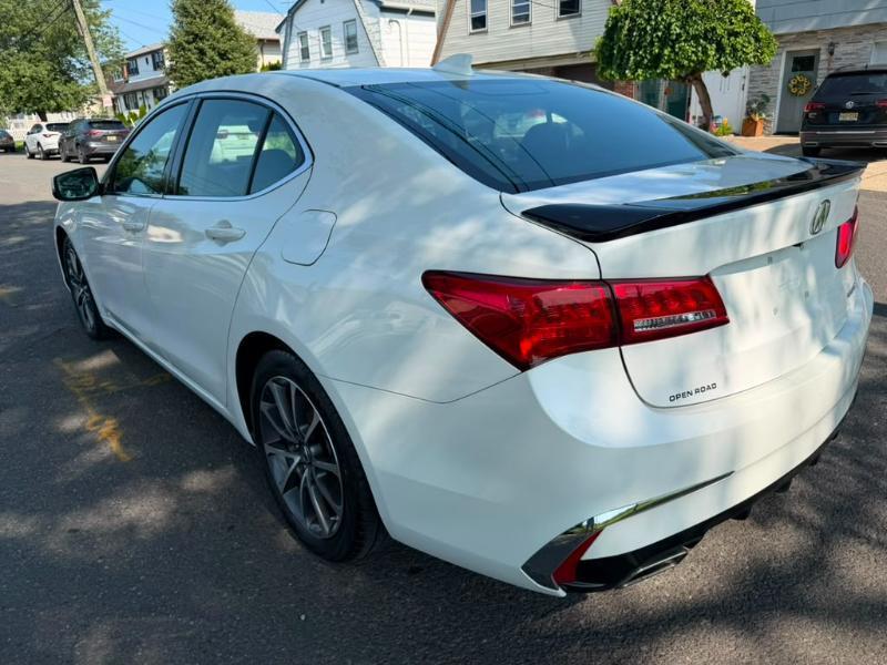 Acura TLX Base 3.5L SH-AWD 2018