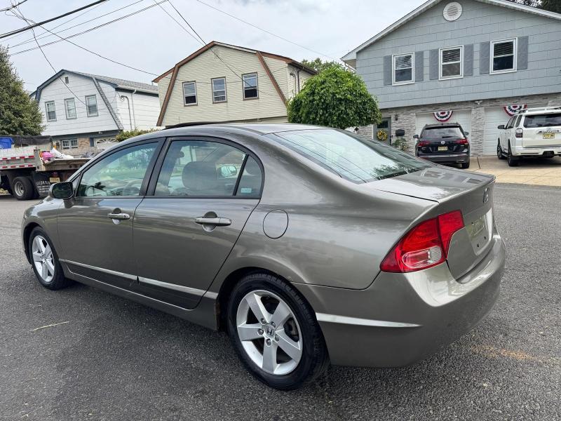 Honda Civic EX Sedan AT with Navigation 2008