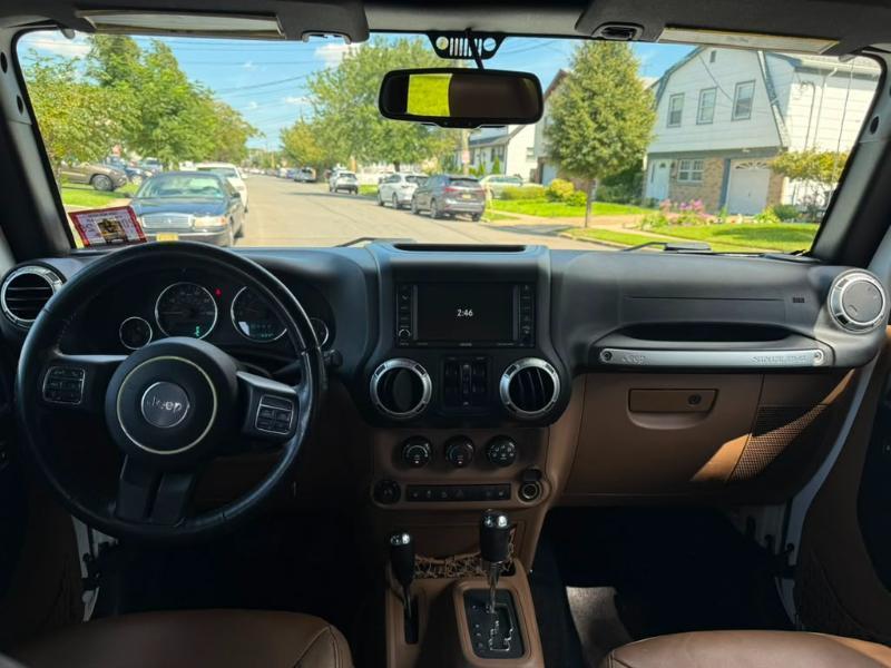 Jeep Wrangler Unlimited Sahara 4WD 2015
