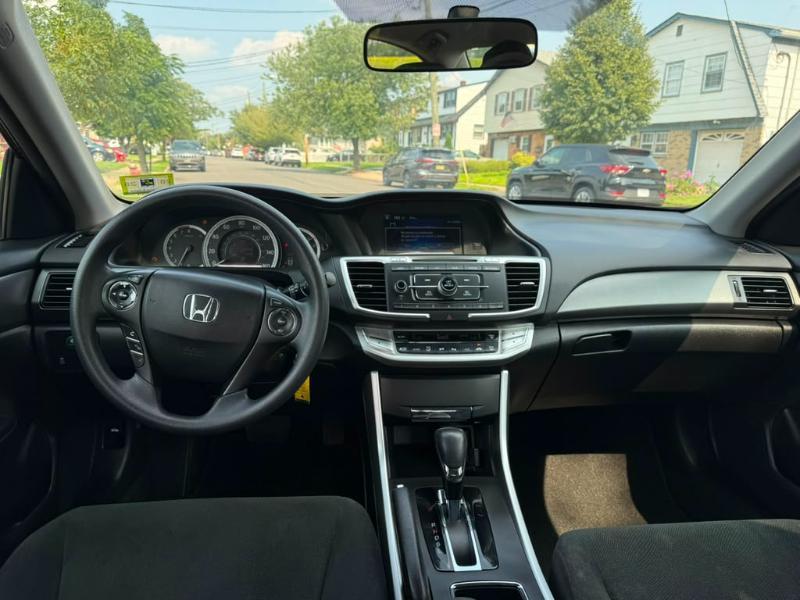 Honda Accord LX Sedan CVT 2013