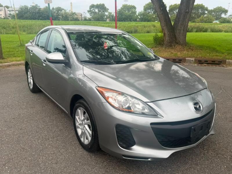 Mazda MAZDA3 i Touring 4-door 2012