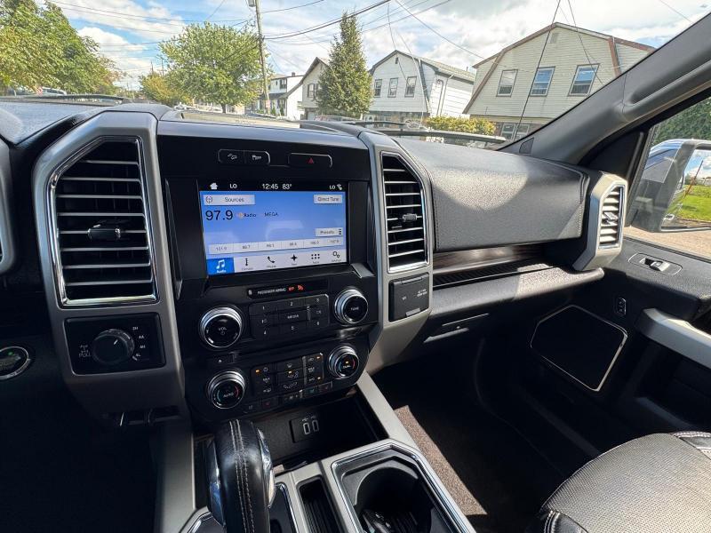 Ford F-150 Lariat SuperCrew 5.5-ft. Bed 4WD 2016