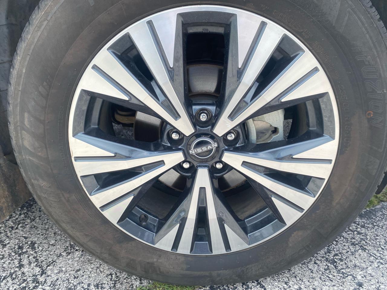 Nissan Rogue SV 2023